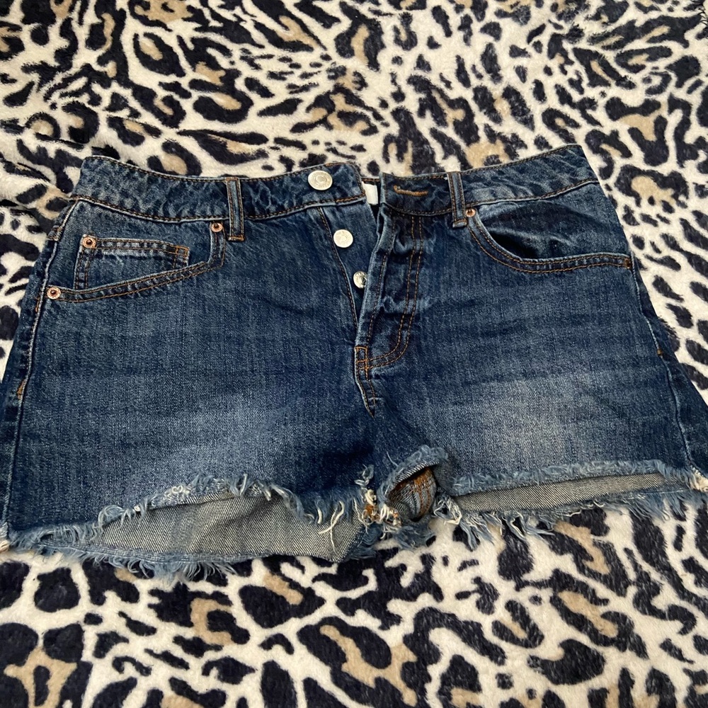 Forever 21 short